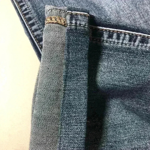 Maurices Women Straight Leg Blue Slight Stretch Denim Jeans  Size 15/16 Short - Picture 11 of 15